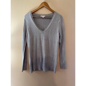 New York & Company Women’s Gray Sparkle Sweater V Neck Size Medium